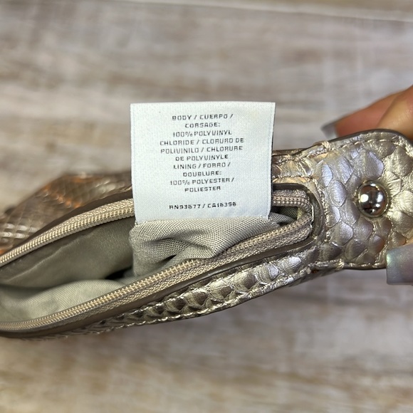 LIZ CLAIBORNE Est. 1976 Wristlet Gold Snake-print - Picture 7 of 8